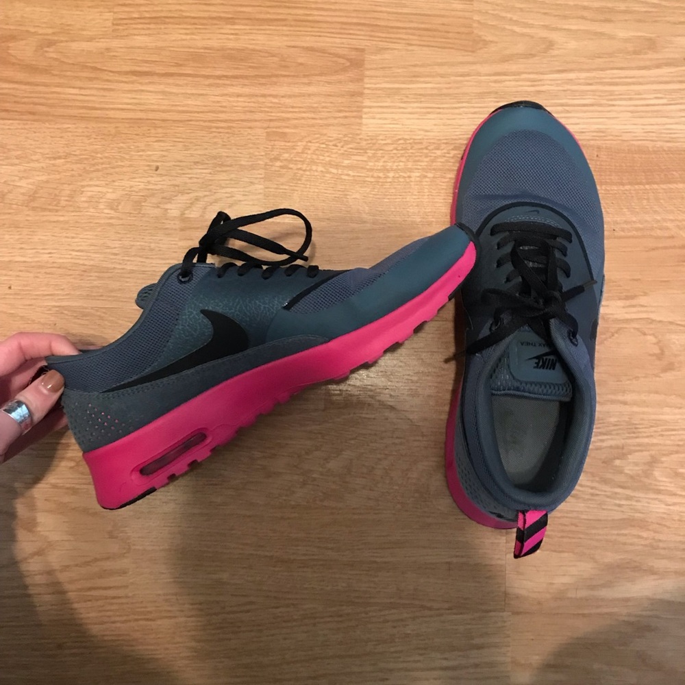 Nike Airmax Thea tennis shoes